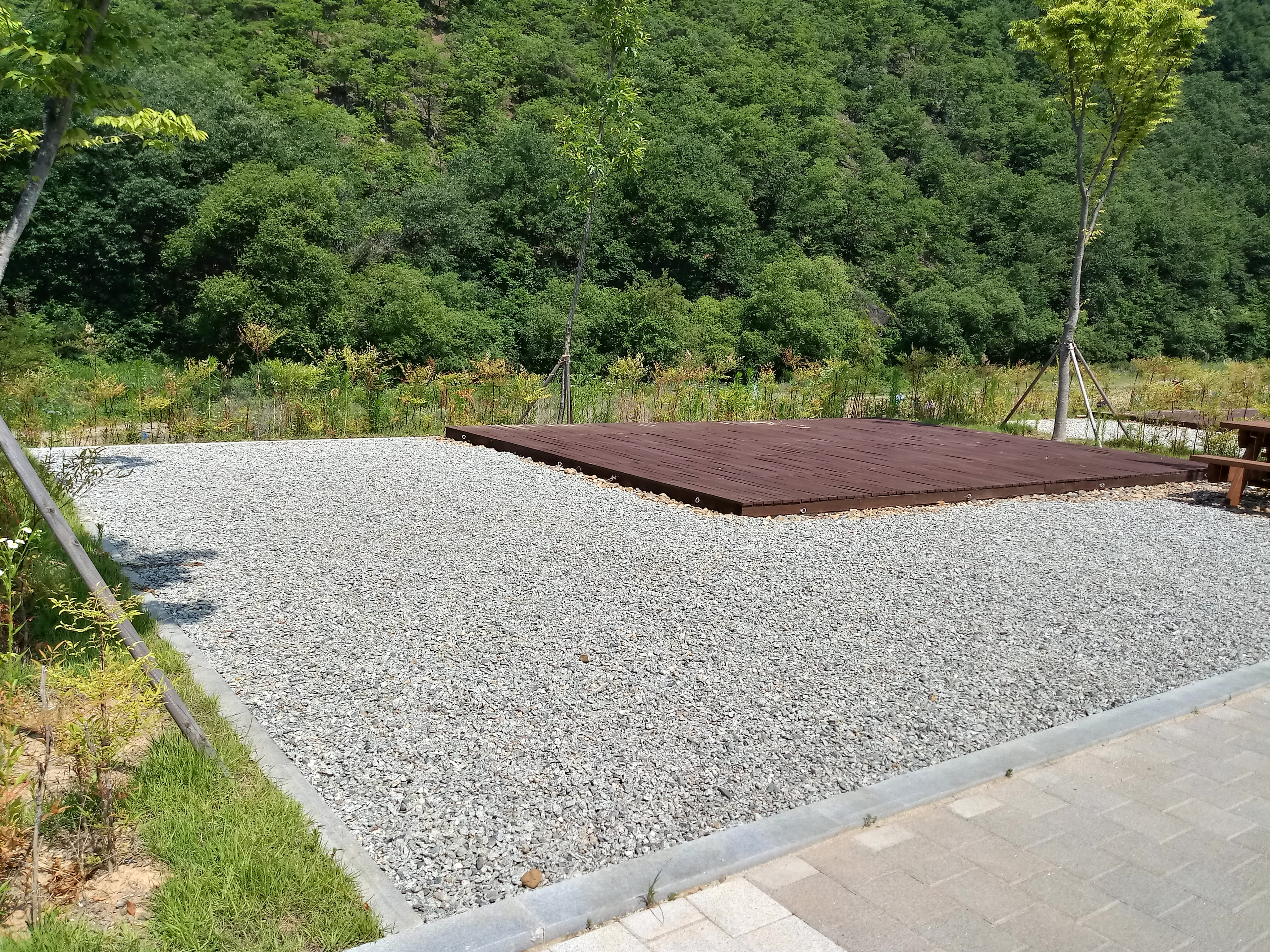 오토캠핑 데크 사이트 전경 3