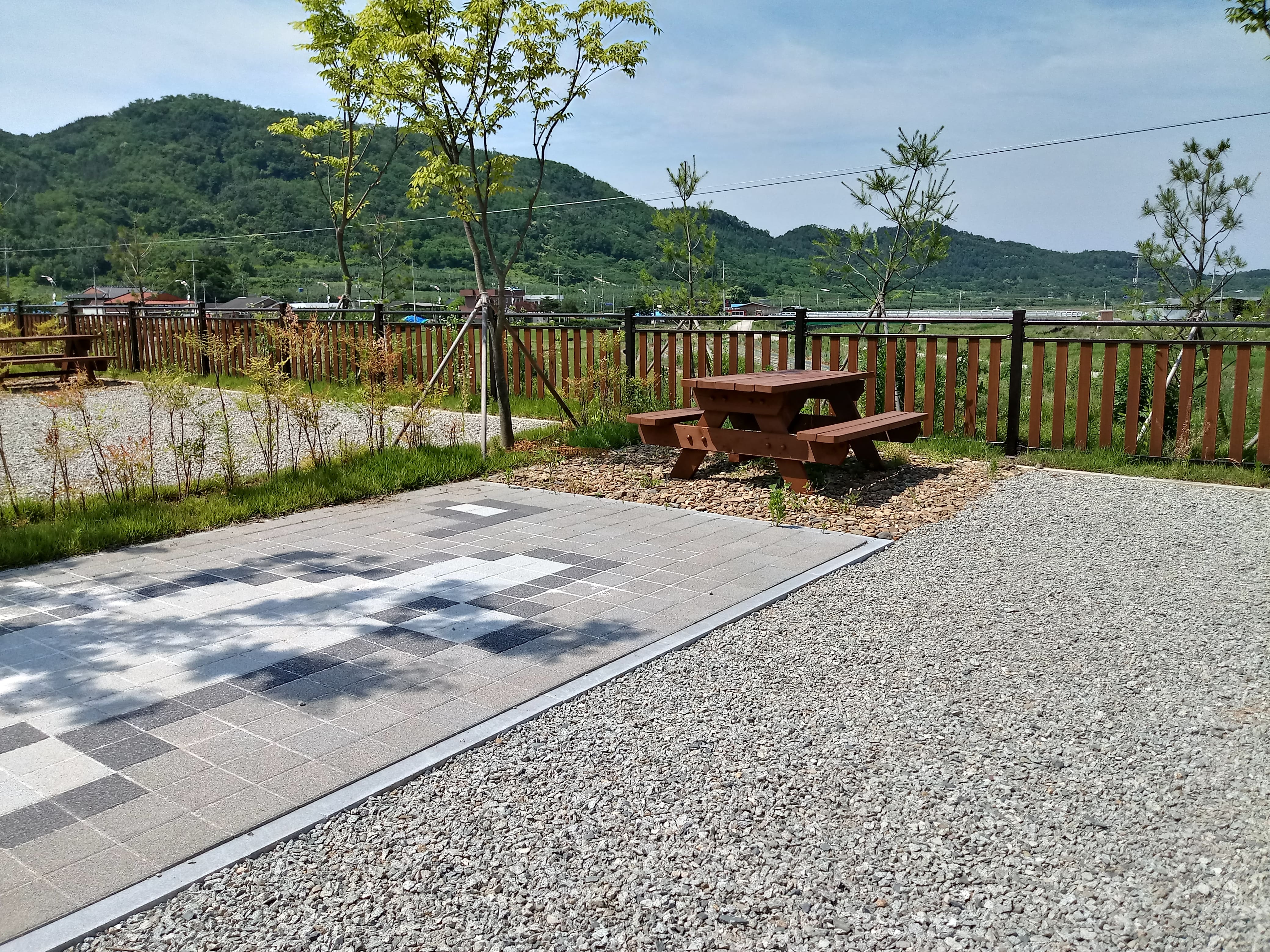 오토캠핑 파쇄석 사이트 전경 3